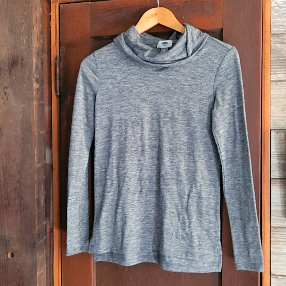 Old Navy lightweight long-sleeved cowl neck w xs